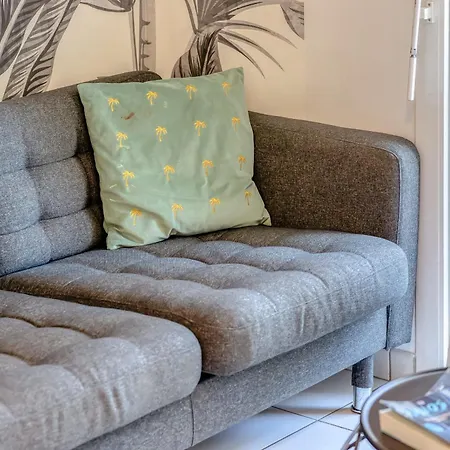 Xavier F2 Cosy Avec Balcon A * Rouen
