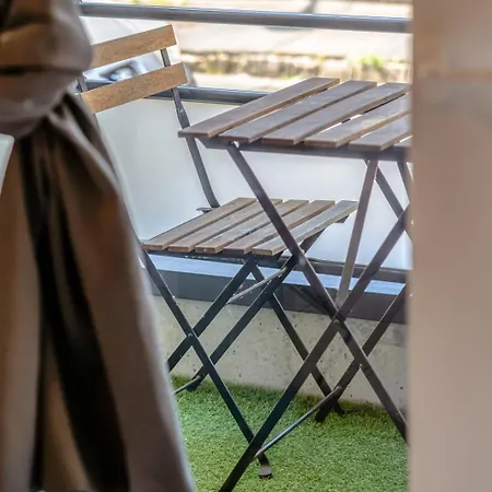 Xavier F2 Cosy Avec Balcon A Lejlighed *